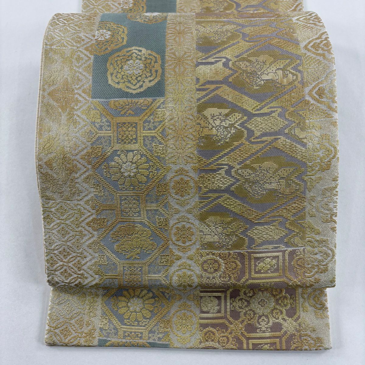 【美品】 袋帶 秀品級 華紋 麻葉 金金箔 米色 六通 純蠶絲