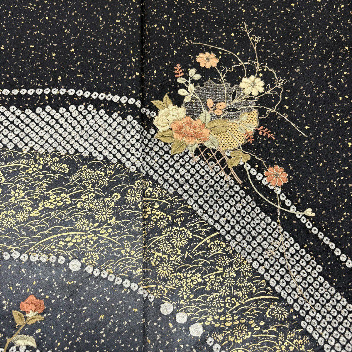 【美品】訪問服 身長158cm 袖長64cm M 雙層 雪輪 草花紋紋 刺繡 絞染 黑 純蠶絲 秀品級