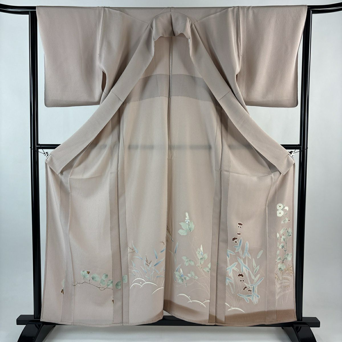 色留袖禮服 身長159cm 袖長64cm M 單層 草花紋紋 金糸 粉米色 純蠶絲 秀品級 三つ紋