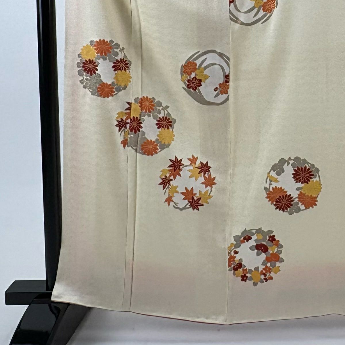【美品】 小紋 身長163cm 袖長66cm M 雙層 花丸紋 地紋 金彩裝飾 淺黃 純蠶絲 優品級