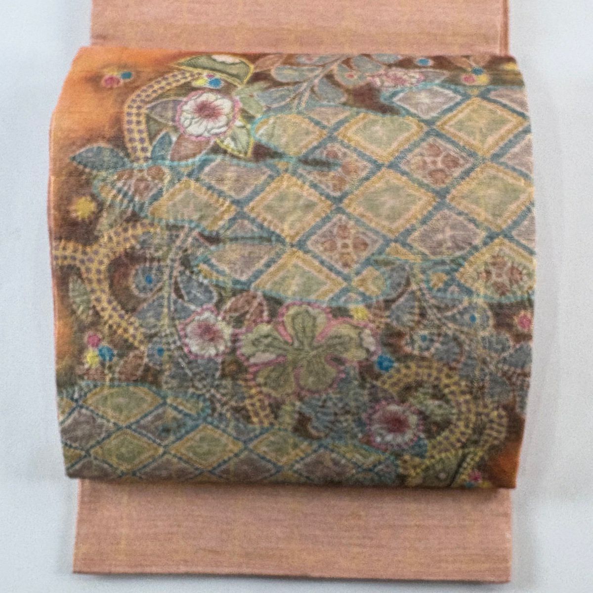 【美品】 袋帶 名品級 霞 草花紋 金糸 金金箔 鮭粉紅 お太鼓圖案 純蠶絲