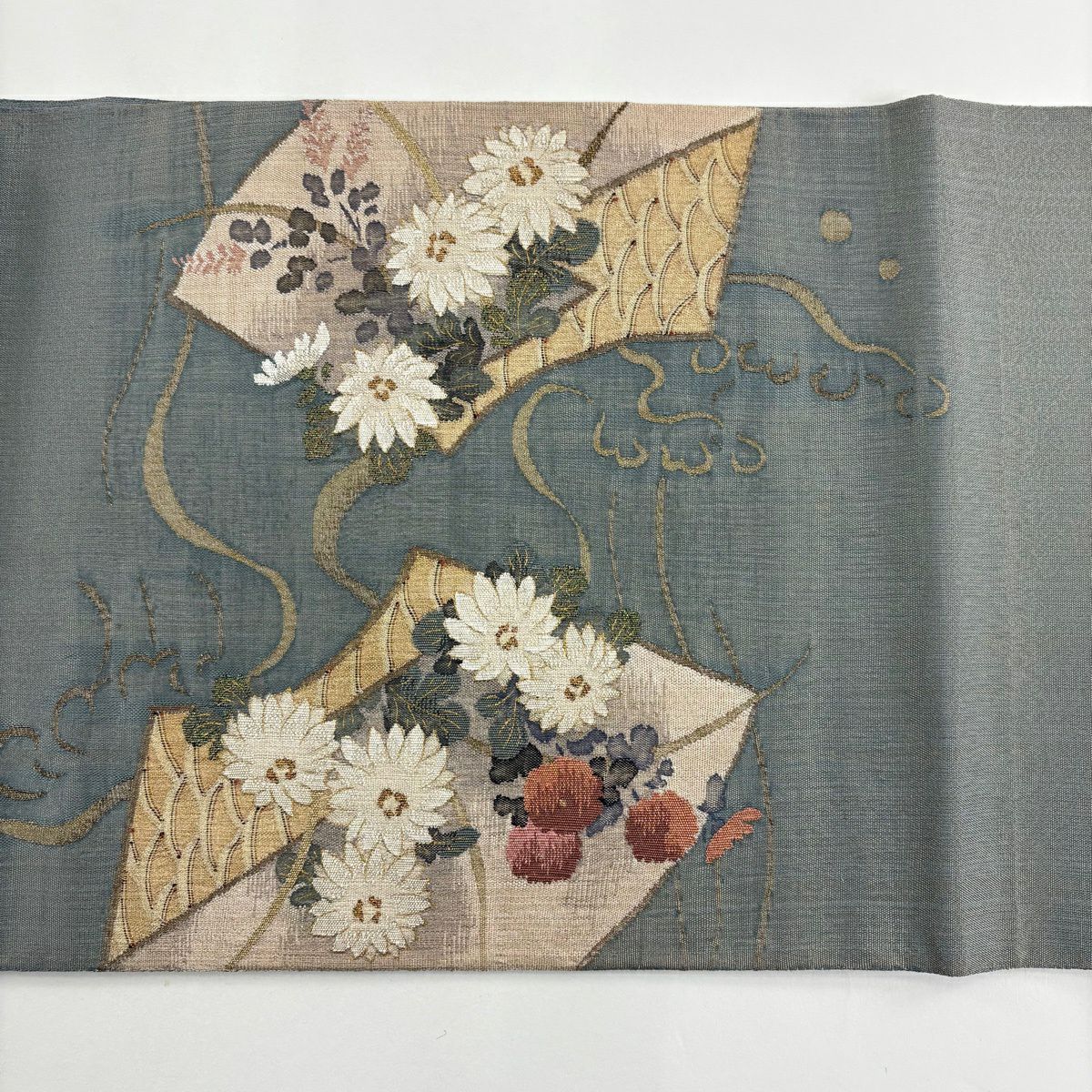 【美品】 袋帶 名品級 扇子面 草花紋 金糸 灰綠 お太鼓柄 純蠶絲