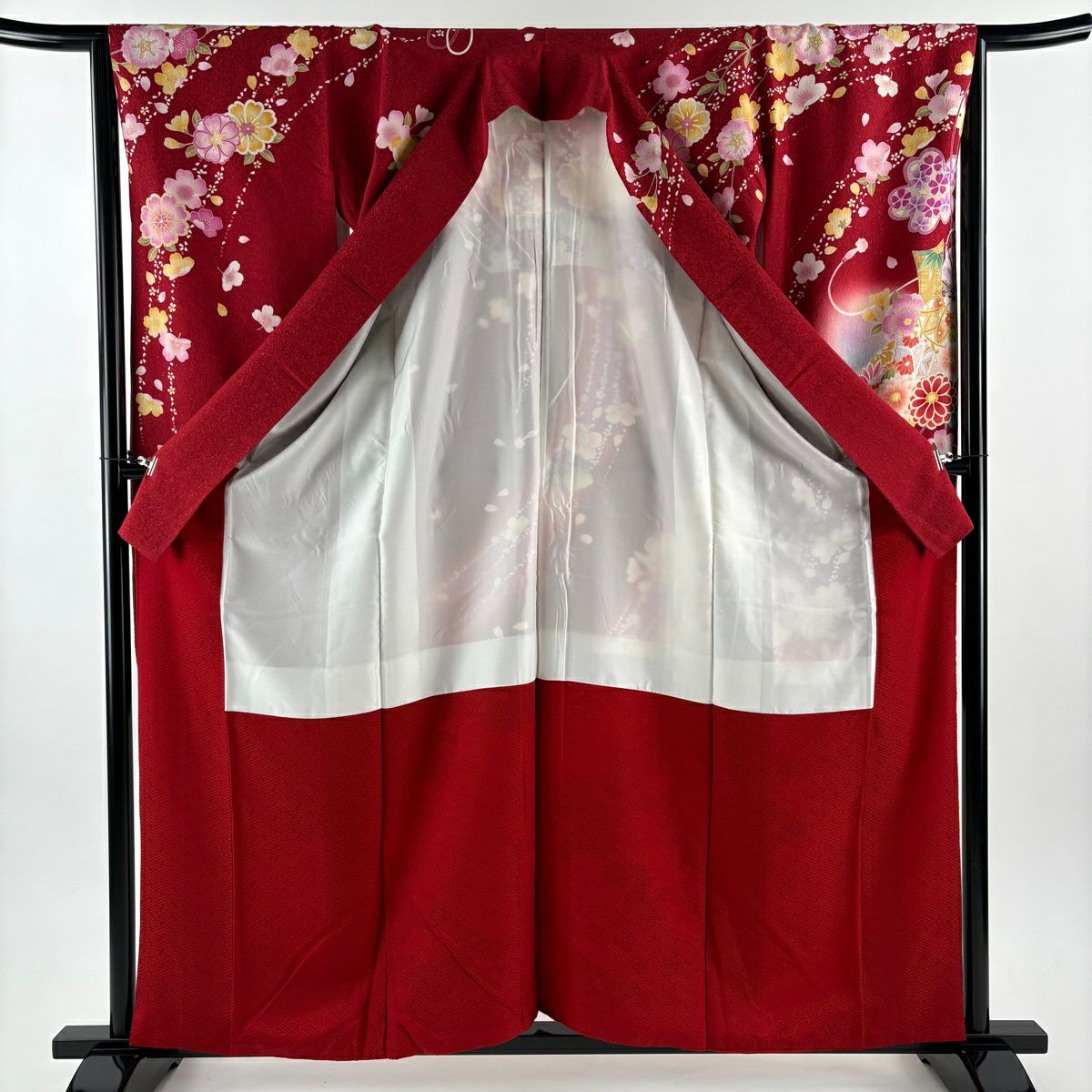 【美品】振袖禮服 身長160cm 袖長65cm M 雙層 手鞠 草花紋紋 金銀彩 刺繡 紅 純蠶絲 名品級