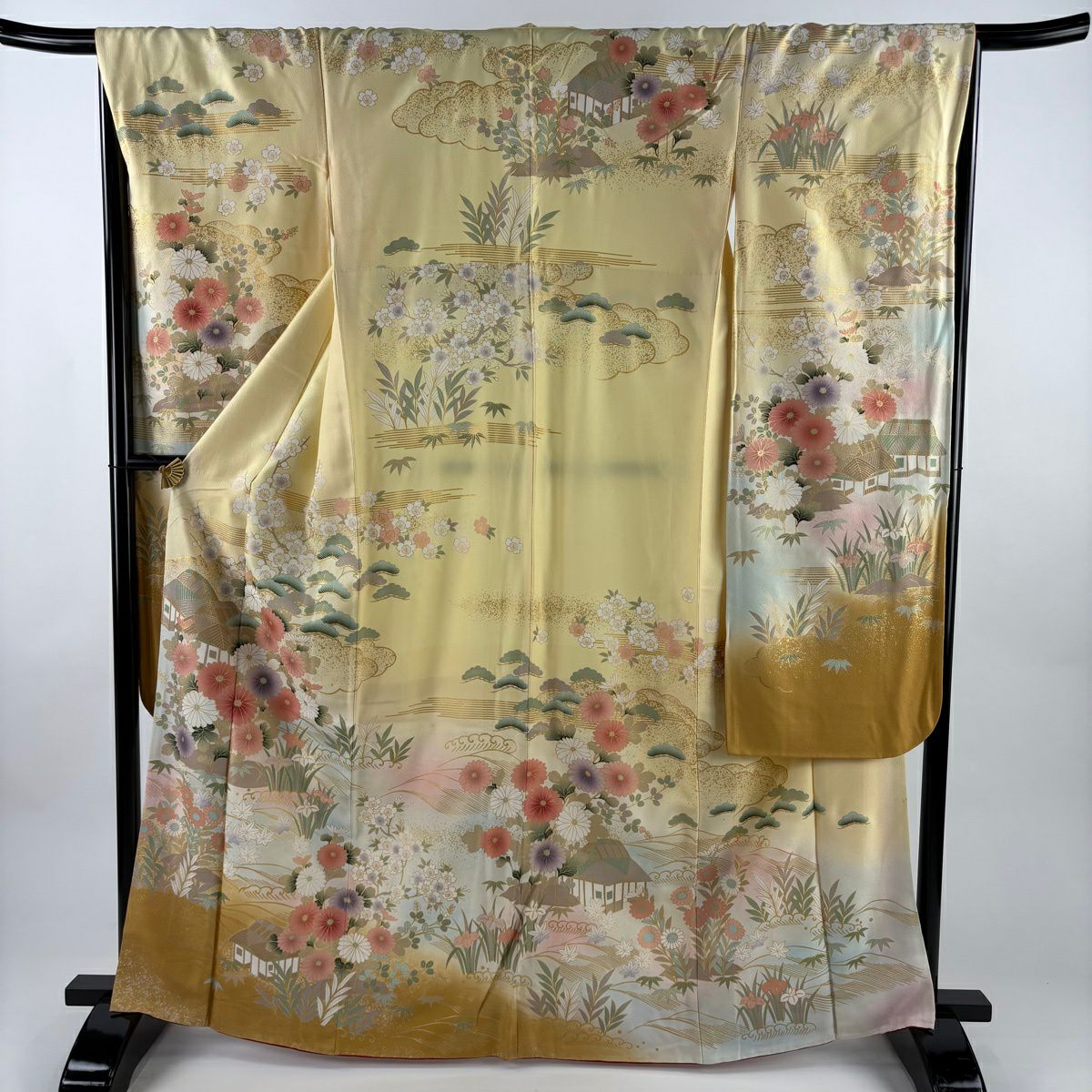 振袖禮服 身長164cm 袖長67cm M 雙層 松樹竹子梅花 菊花 金彩裝飾 染分 薄黃 純蠶絲 名品級