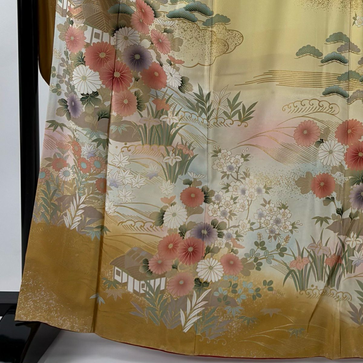 振袖禮服 身長164cm 袖長67cm M 雙層 松樹竹子梅花 菊花 金彩裝飾 染分 薄黃 純蠶絲 名品級