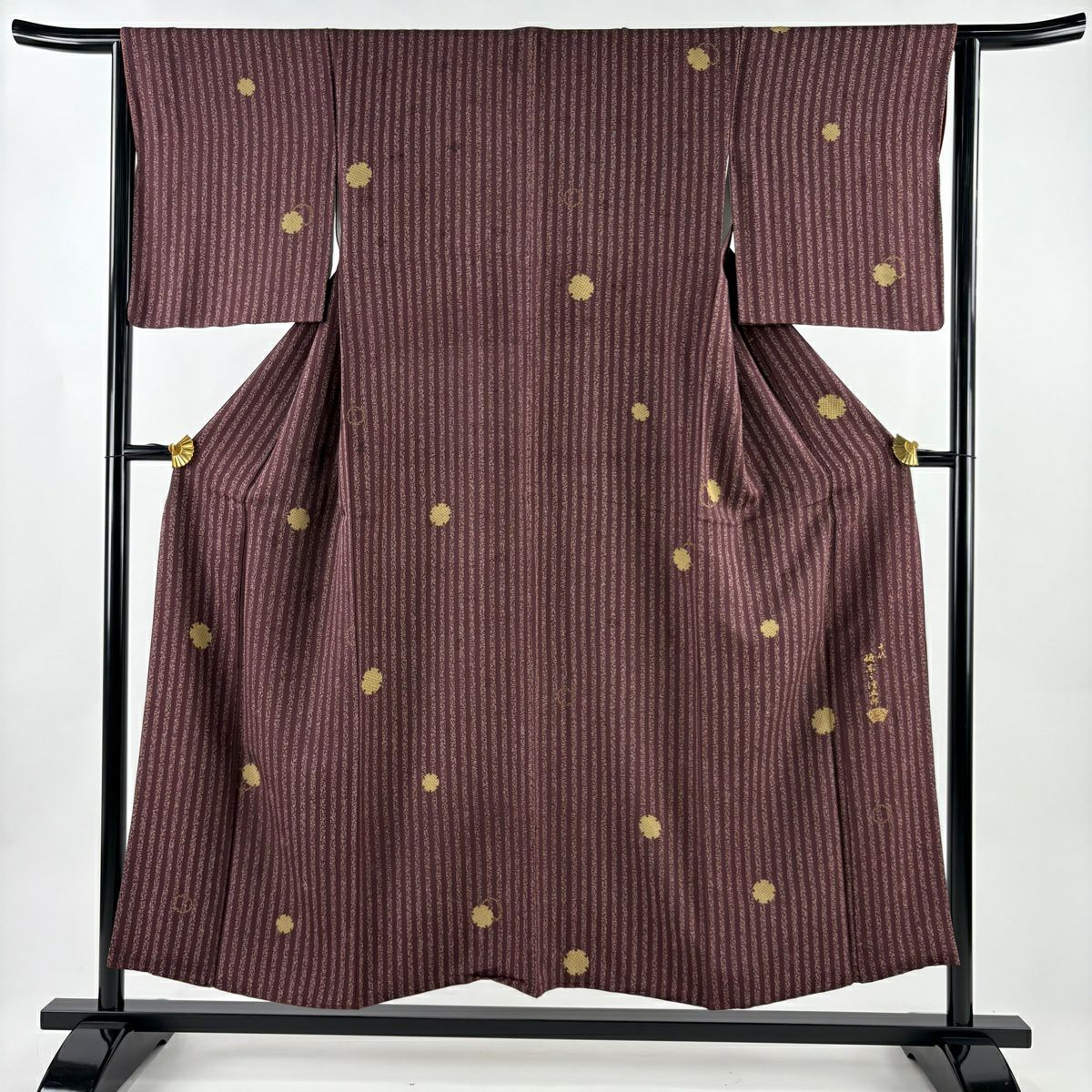 【美品】 小紋 身長153cm 袖長64.5cm M 雙層 坂東三津五郎 落款あり 雪輪 縞 小豆 純蠶絲 名品級