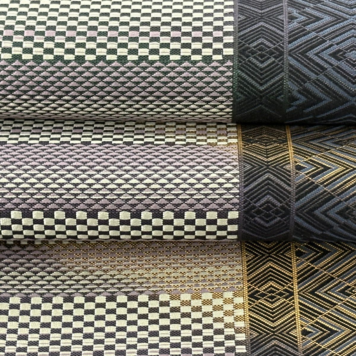 【美品】 袋帶 逸品級 縞 入子菱 金金箔 濃紫 六通 純蠶絲