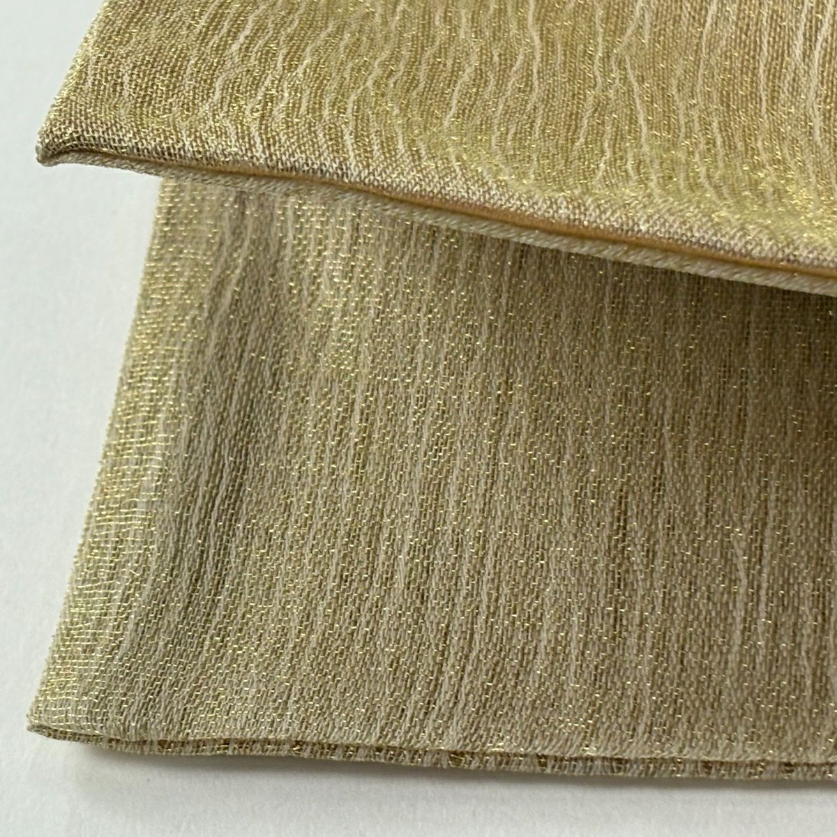 【美品】 袋帶 逸品級 冊子 草花紋 金絲 金色 大鼓圖案 純蠶絲