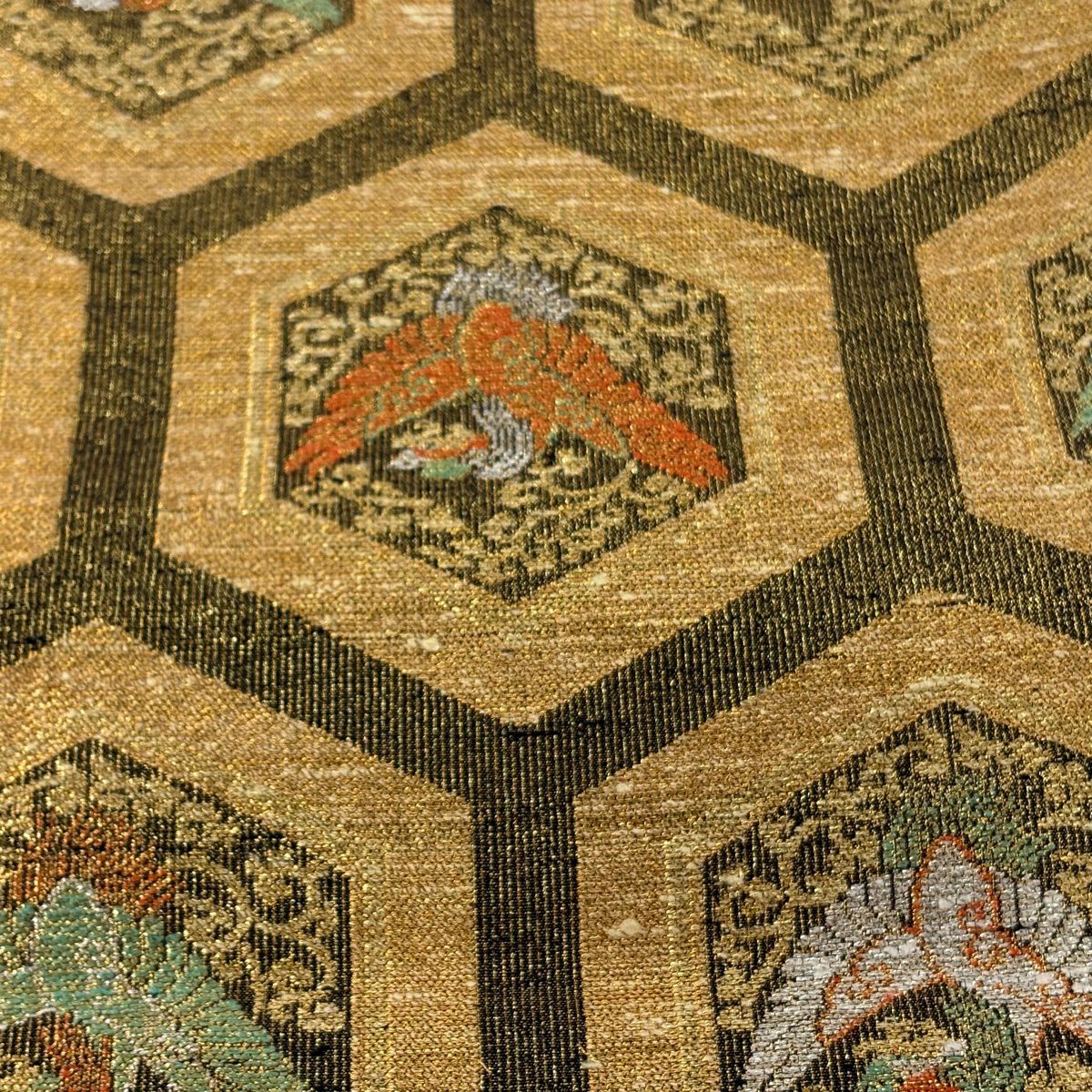 【美品】 袋帶 逸品級 桝屋高尾 落款あり ねん金綴錦 龜甲鳳凰文 龜甲 花鳥 金銀糸 金金箔 金色 六通 純蠶絲