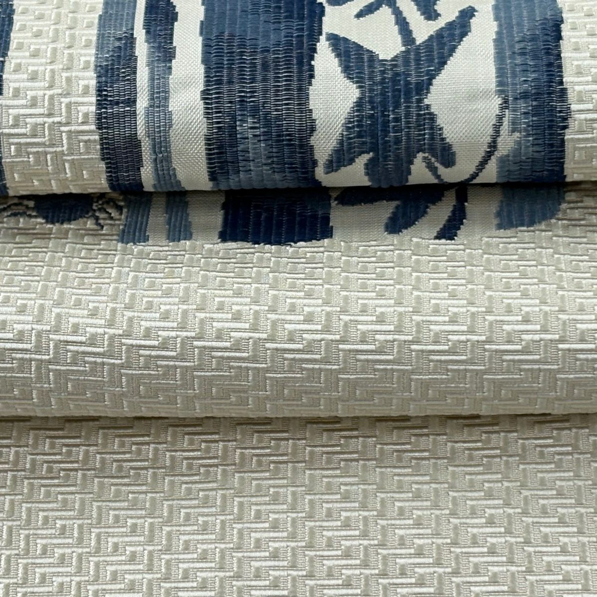 名古屋帶 逸品級 蟹 葉紋 米色 純蠶絲