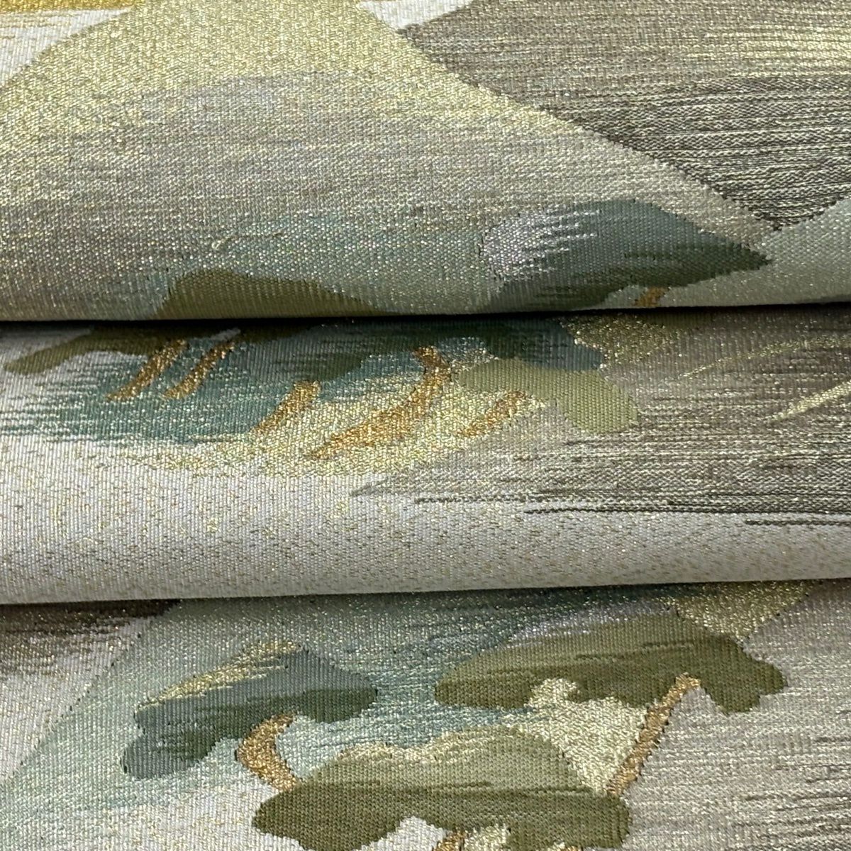 【美品】 袋帶 逸品級 雙面 山脈 樹木 金銀線 米色 大鼓圖案 純蠶絲