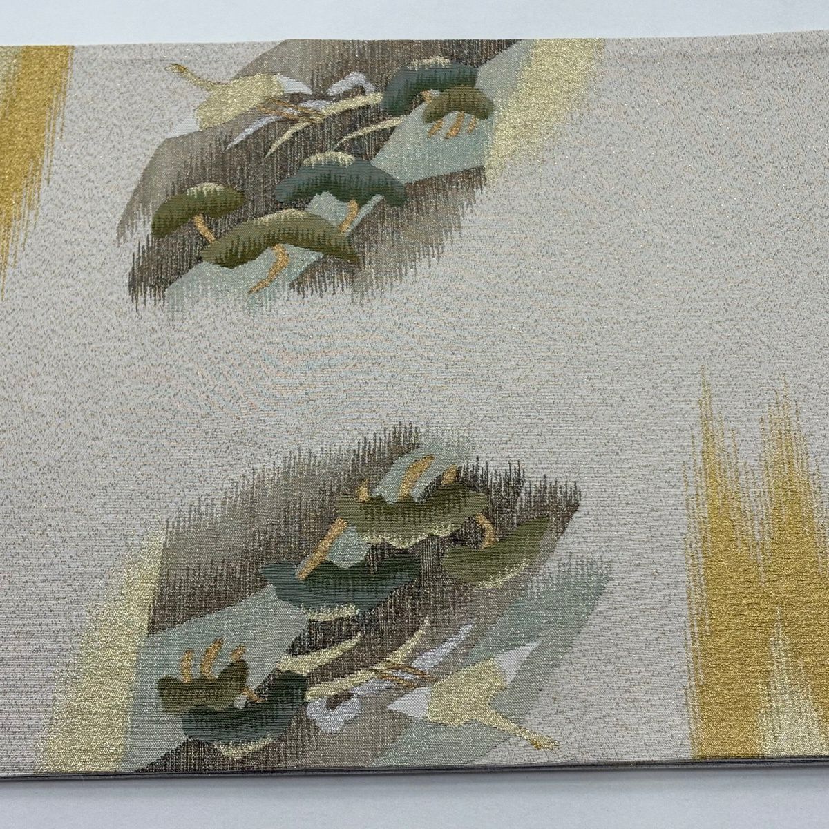 【美品】 袋帶 逸品級 雙面 山脈 樹木 金銀線 米色 大鼓圖案 純蠶絲