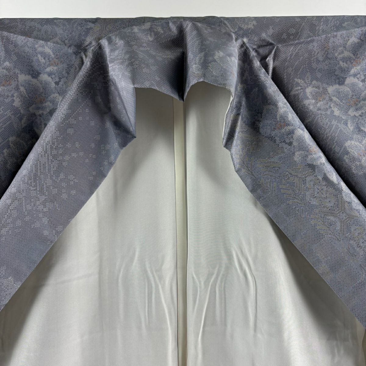 【美品】 大島紬織 身長159.5cm 袖長63.5cm S 雙層 都喜ヱ門 證書附帶 草花紋紋 市松樹 灰紫 純蠶絲 逸品級