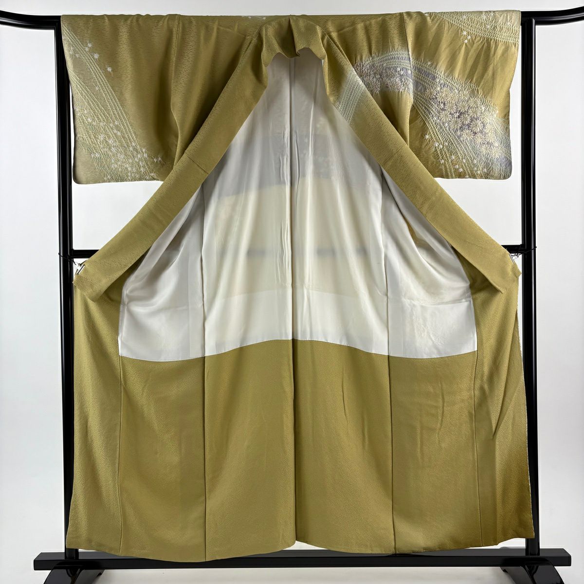 【美品】訪問服 身長157cm 袖長64cm M 雙層 滝泰 落款あり 草花紋紋 波 銀糸 絞染 米色 純蠶絲 逸品級