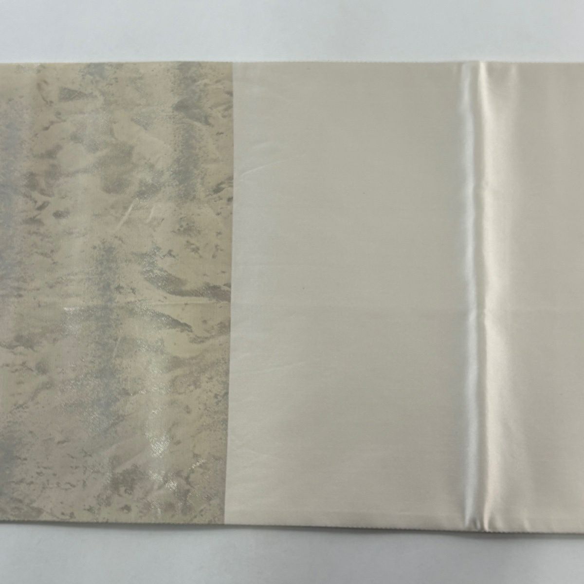 【美品】 袋帶 秀品級 落款あり 文字文 樹木 金銀絲 金金箔 奶油色 お太鼓柄 純蠶絲
