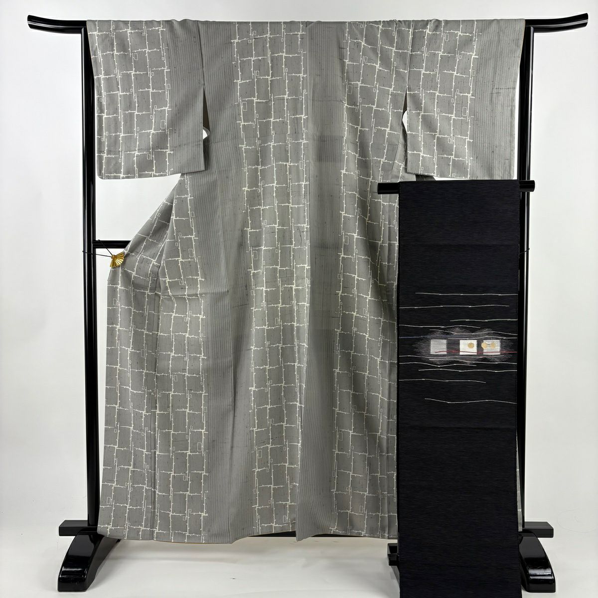 【美品】 小紋 身長161cm 袖長64.5cm M 雙層 名古屋帶套裝 紬織織 幾何學條紋 灰色 純蠶絲 優品級