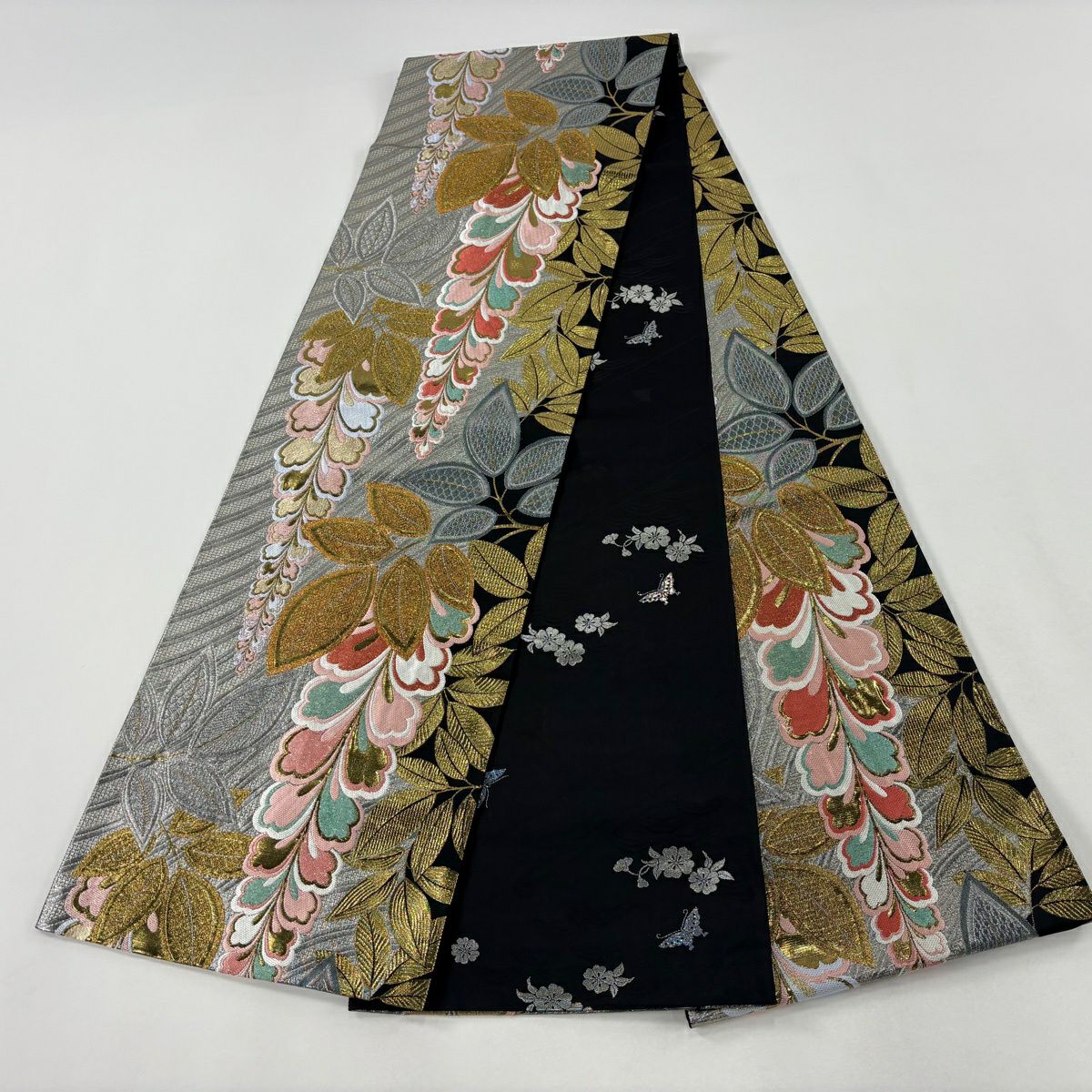 【美品】 袋帶 秀品級 振袖禮服禮服用 藤葉紋 金金箔 銀色 全通 純蠶絲