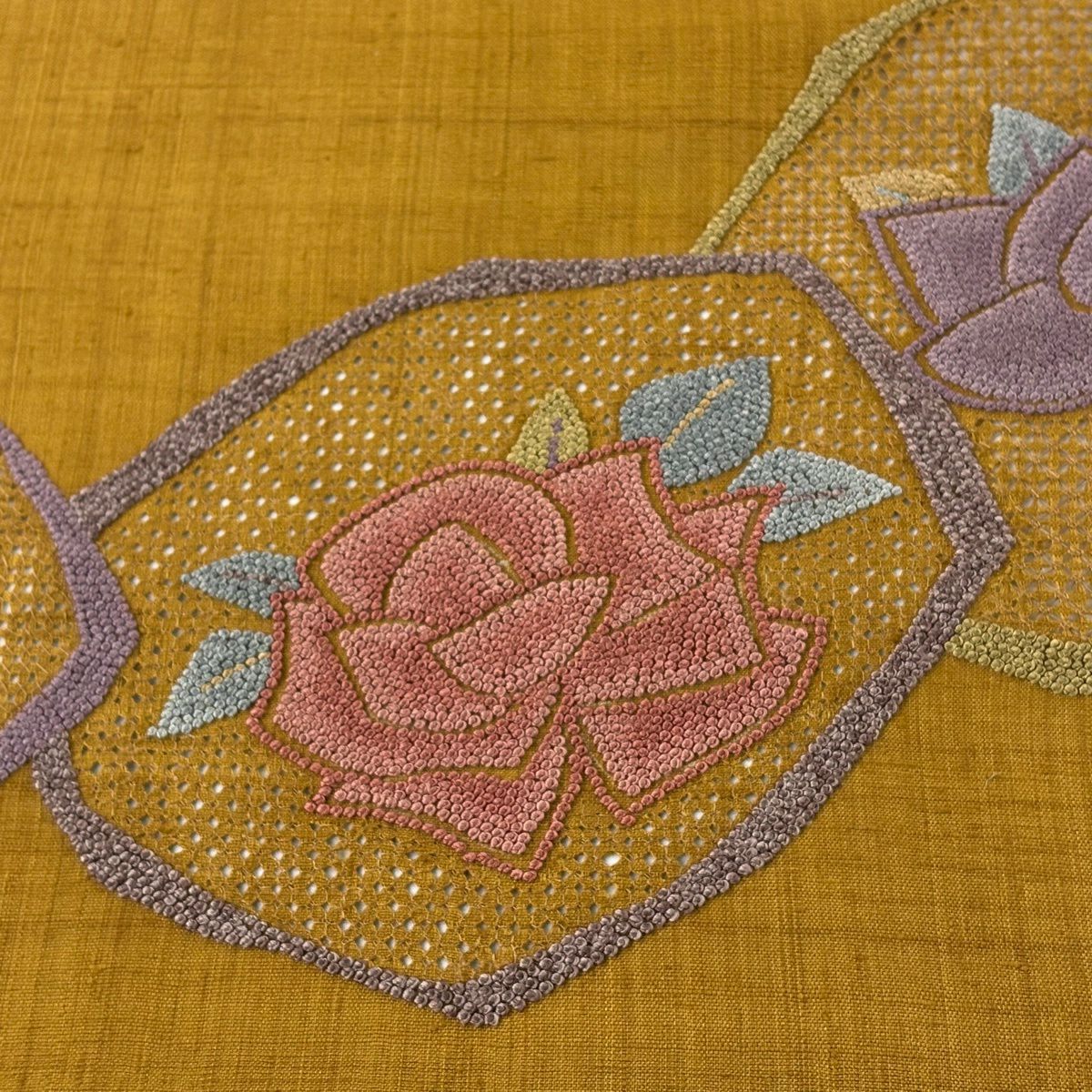 【美品】 名古屋帶 秀品級 關西仕立 單層 薔薇 刺繡 山吹茶 純蠶絲