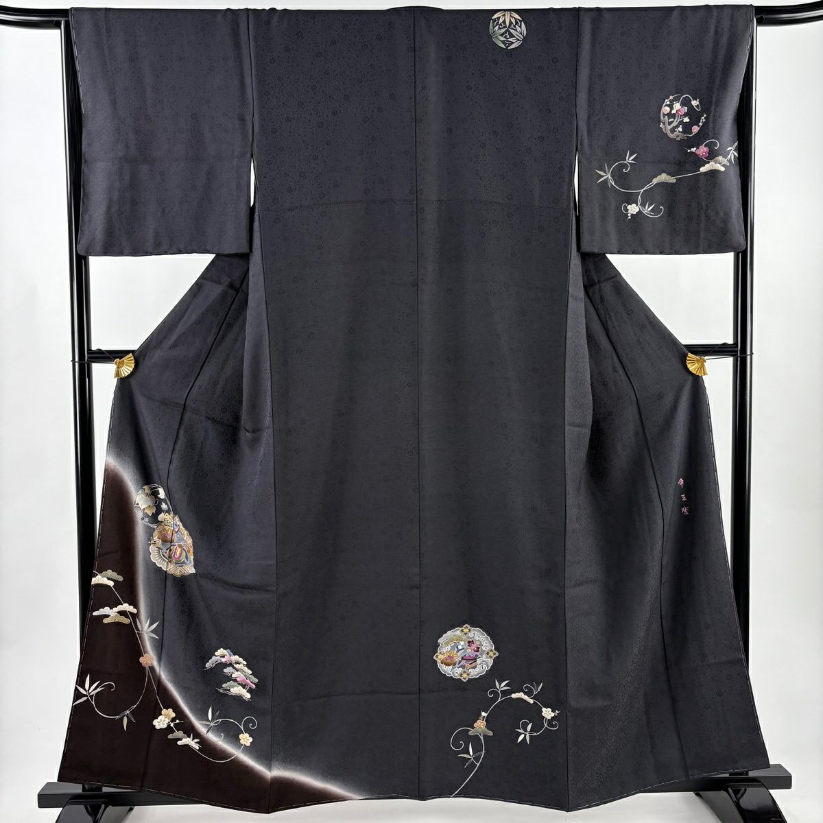 【美品】 付下 身長159cm 袖長66cm M 雙層 帝王紫 鈴乃屋 落款あり 寶盡くし 松樹竹子梅花 刺繡 金絲 黑灰 純蠶絲 逸品級