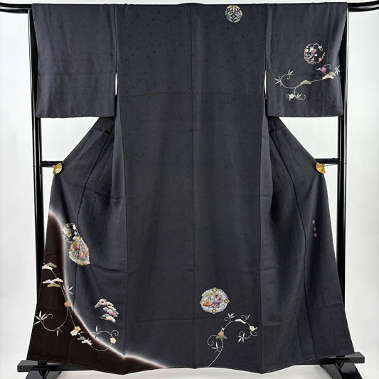 【美品】 付下 身長159cm 袖長66cm M 雙層 帝王紫 鈴乃屋 落款あり 寶盡くし 松樹竹子梅花 刺繡 金絲 黑灰 純蠶絲 逸品級