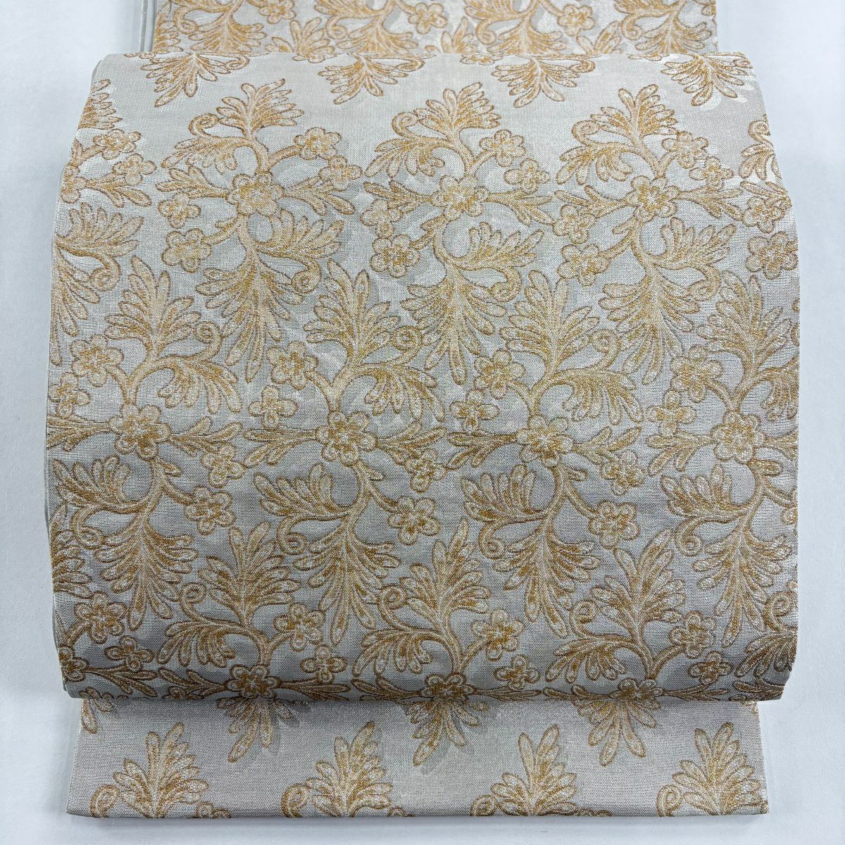 【美品】 袋帶 逸品級 附有落款 渡邊雪三郎 草花紋紋 金銀彩 金金箔 灰色 六通 純蠶絲