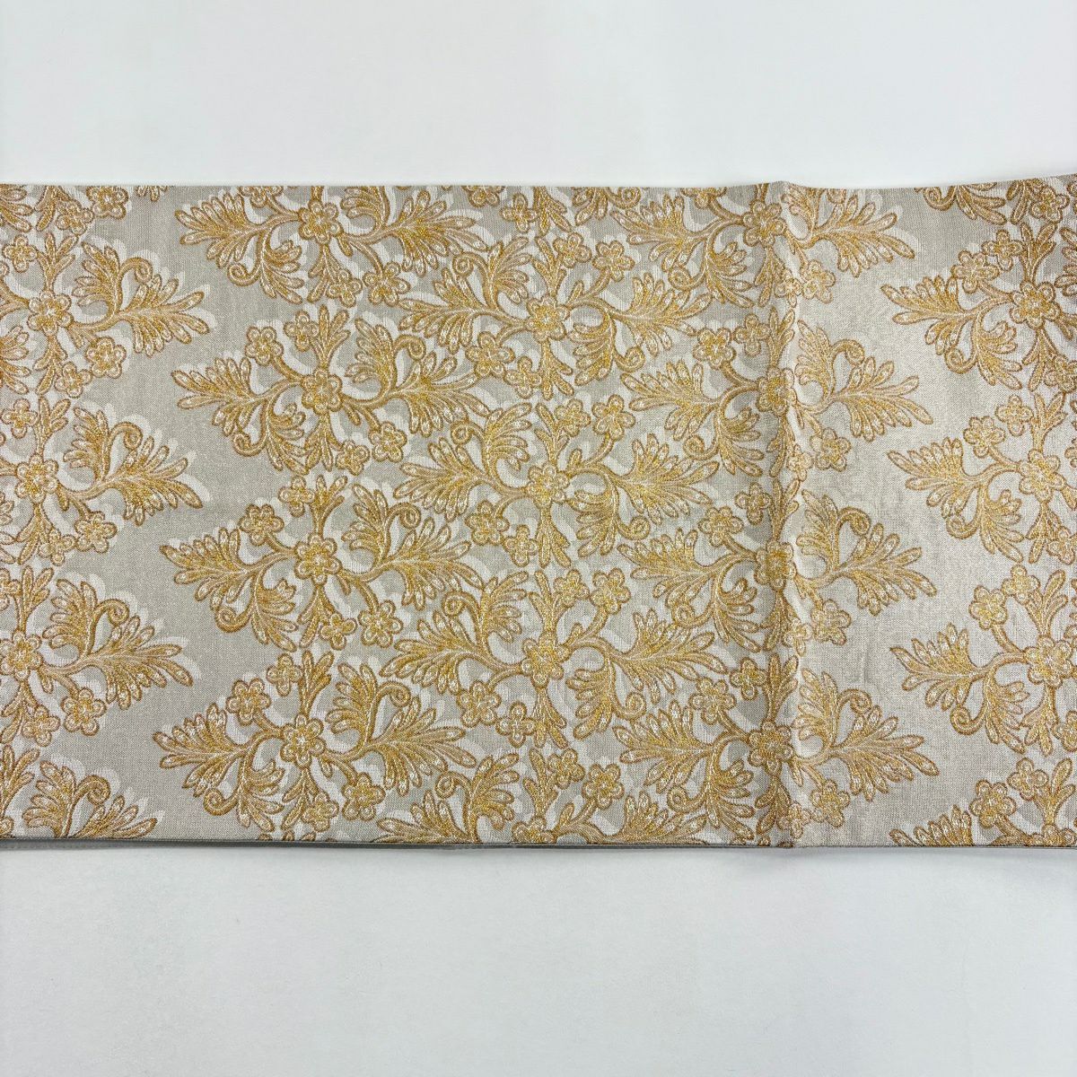 【美品】 袋帶 逸品級 附有落款 渡邊雪三郎 草花紋紋 金銀彩 金金箔 灰色 六通 純蠶絲