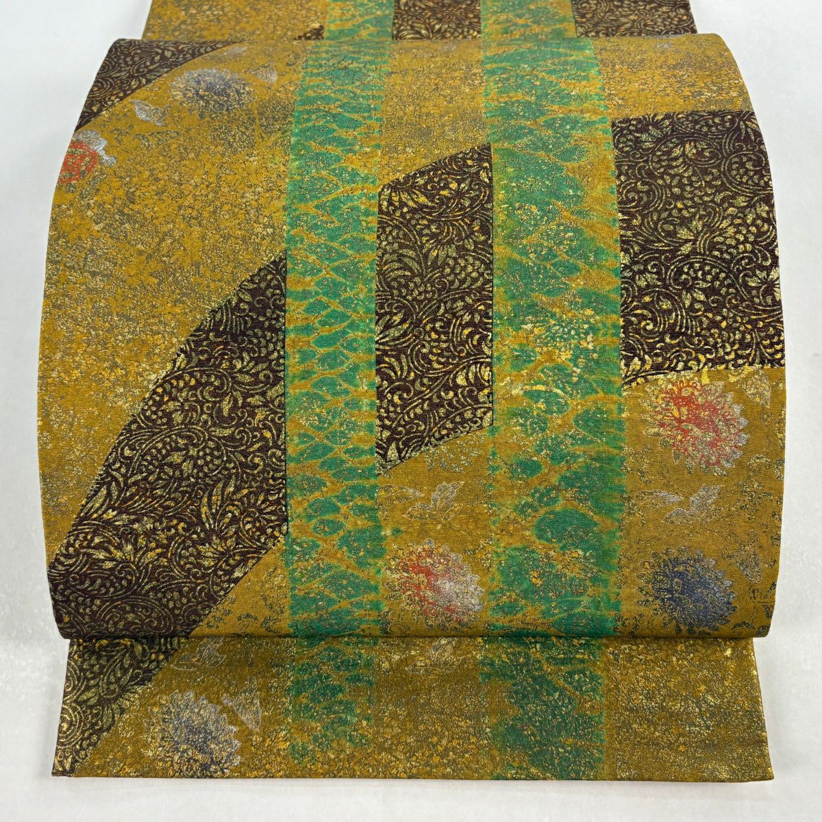 【美品】 袋帶 逸品級 落款 牛首紬織織地 縞 草花紋 金銀彩 黃土 深藍 純蠶絲
