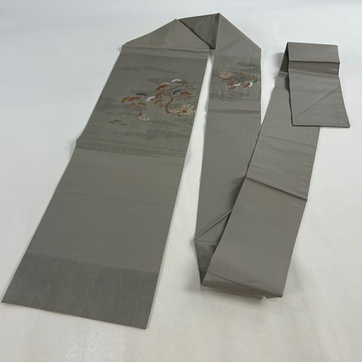 【美品】 名古屋帶 秀品級 松樹竹子梅花 岩 金絲 金金箔 灰綠 純蠶絲