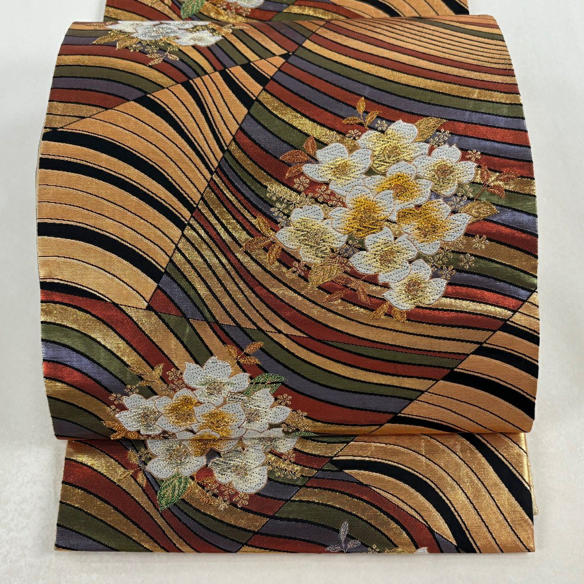 【美品】 袋帶 秀品級 草花紋紋 よろけ縞 唐織 金金箔 金色 六通 純蠶絲