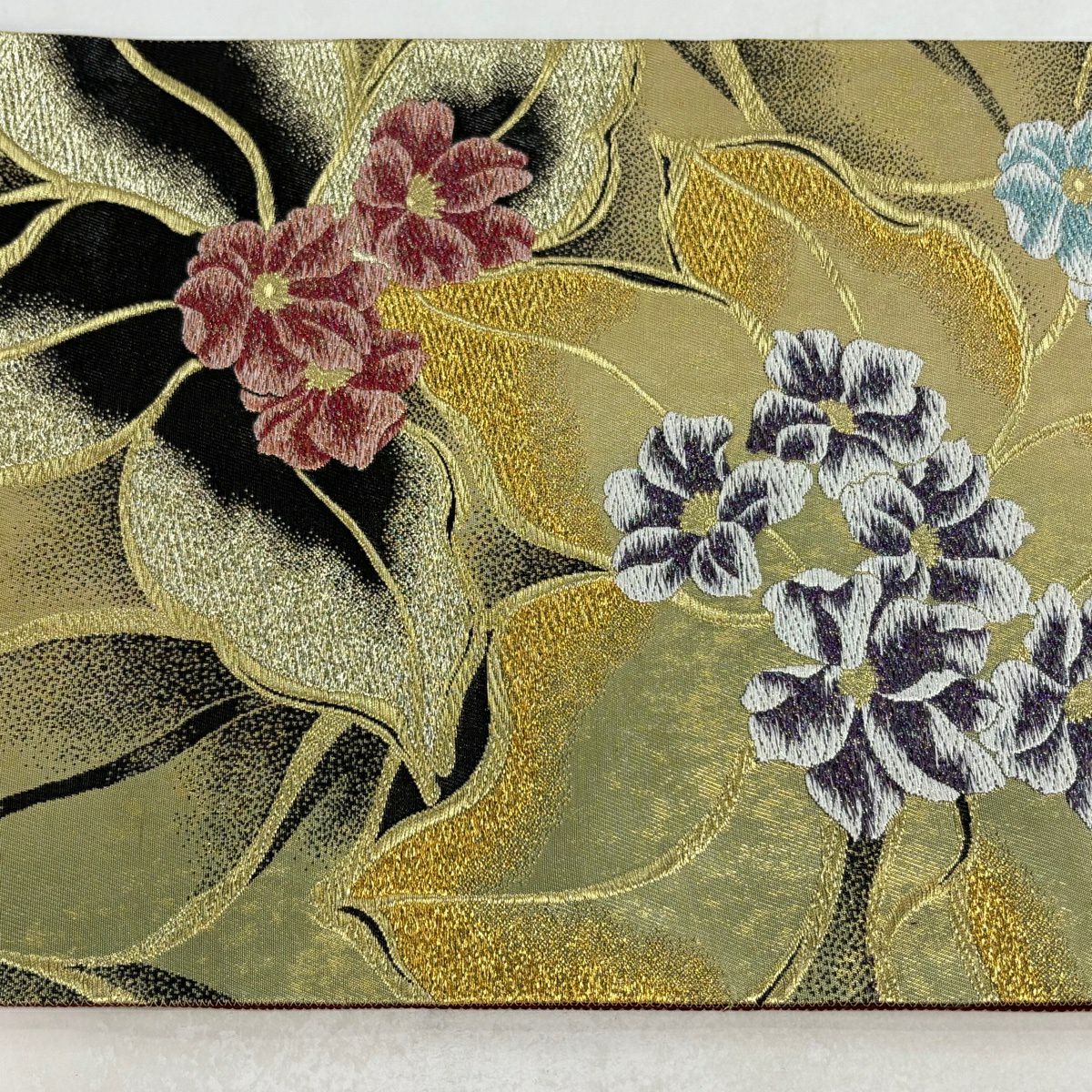 【美品】 袋帶 秀品級 草花紋紋 金銀彩 金金箔 米色 六通 純蠶絲
