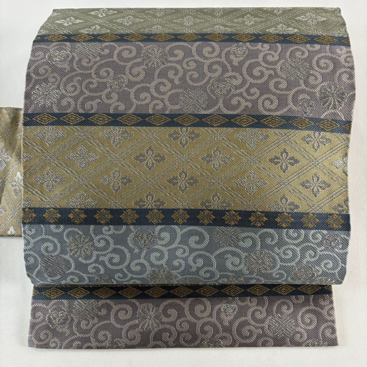 【美品】名古屋帶 秀品級 花菱 花唐草紋 金銀彩 灰紫 純蠶絲