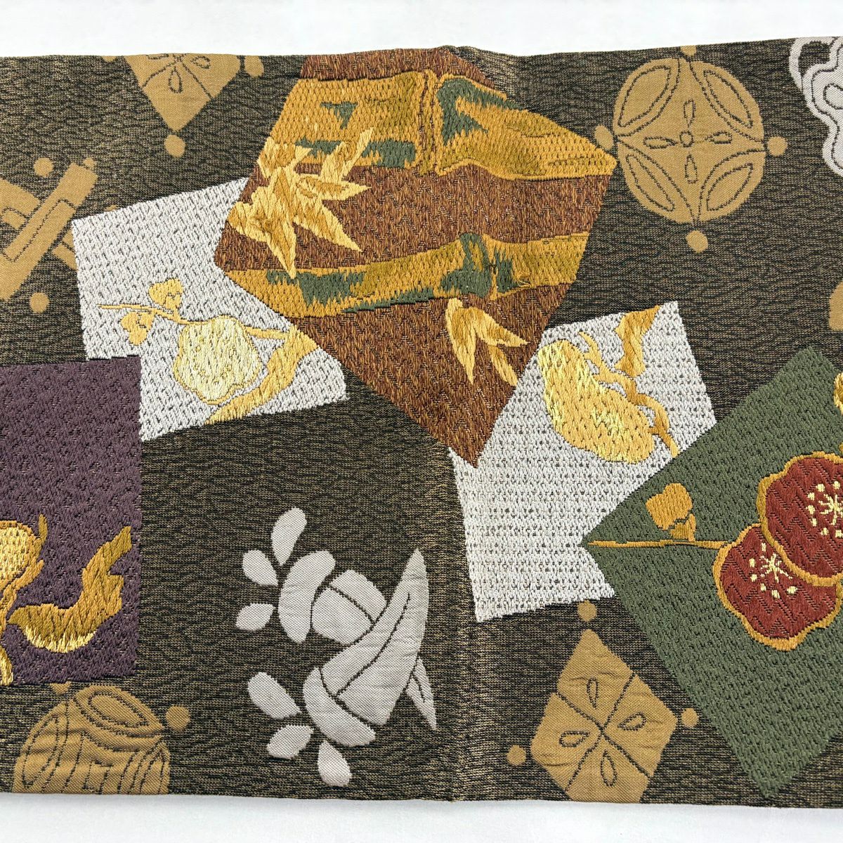 袋帶 秀品級 松樹竹子梅花 寶盡くし 刺繡 金金箔 金色 六通 純蠶絲