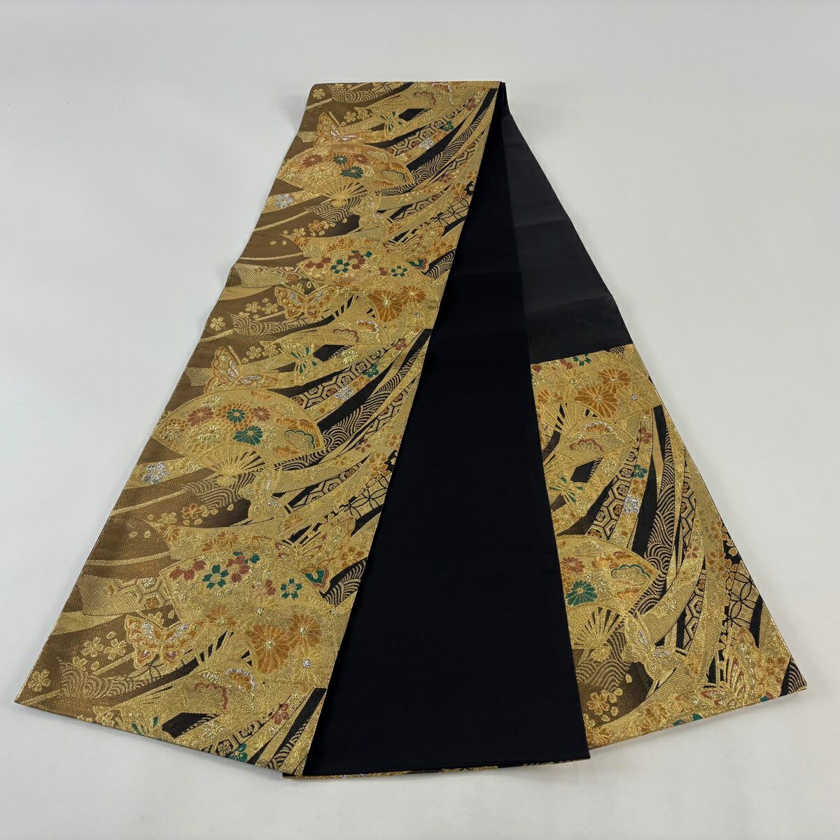 【美品】 袋帶 秀品級 扇子子 蝴蝶 金絲 金金箔 黑 六通 純蠶絲
