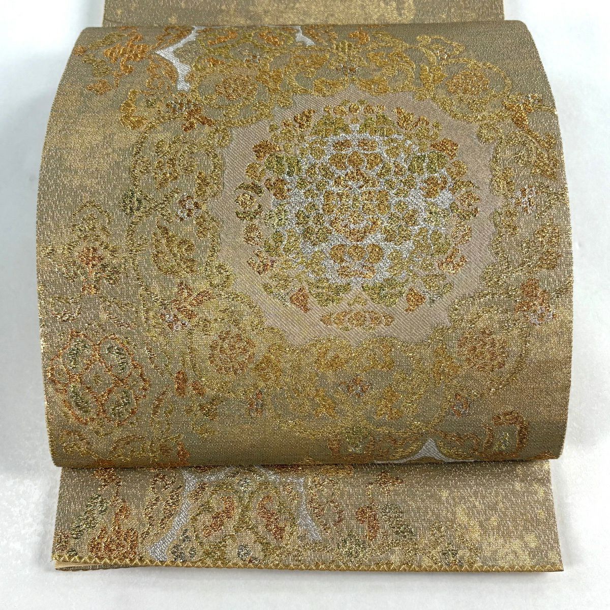 【美品】 袋帶 秀品級 華紋 花唐草紋 金銀線 金金箔 金色 六通 純蠶絲