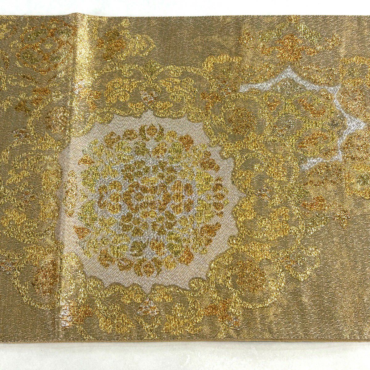 【美品】 袋帶 秀品級 華紋 花唐草紋 金銀線 金金箔 金色 六通 純蠶絲