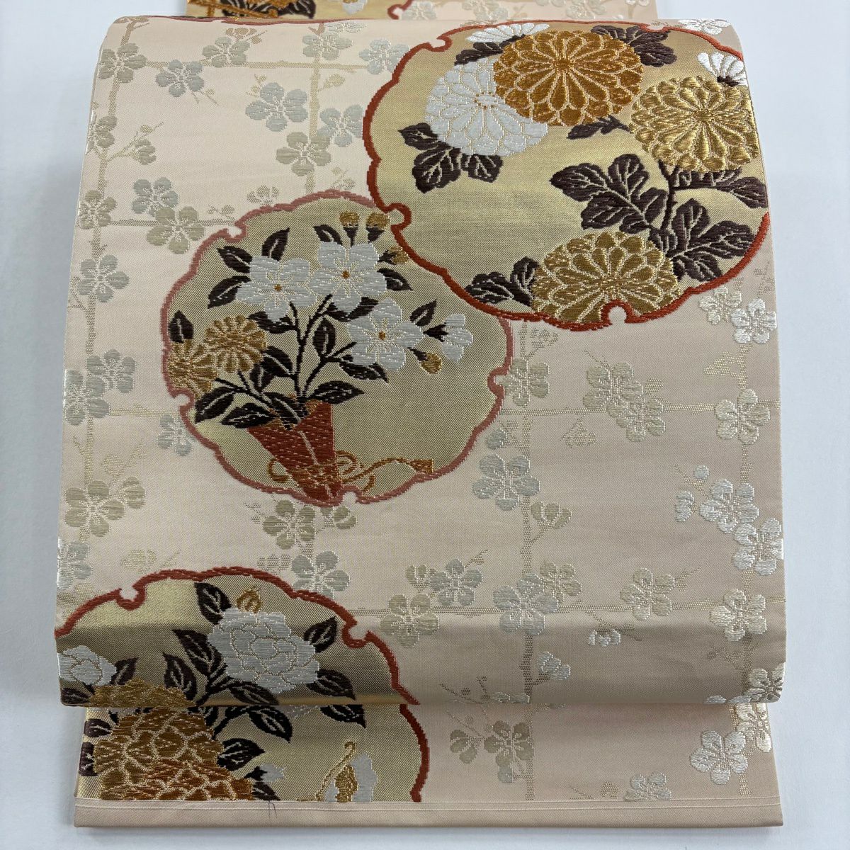 袋帶 秀品級 關西仕立 雪輪菊花牡丹紋 唐織 金金箔 米色 六通 純蠶絲