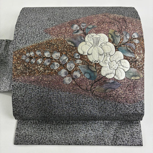 【美品】 名古屋帶 秀品級 草花紋紋 刺繡 金銀彩 銀 純蠶絲