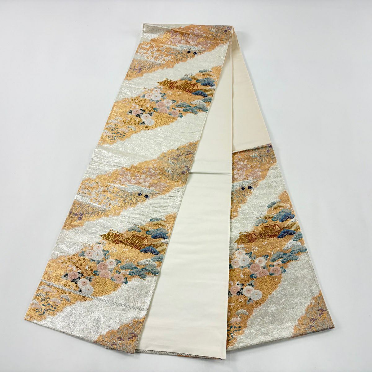 【美品】 袋帶 秀品級 松樹 菊花 金絲 金金箔 銀色 六通 純蠶絲
