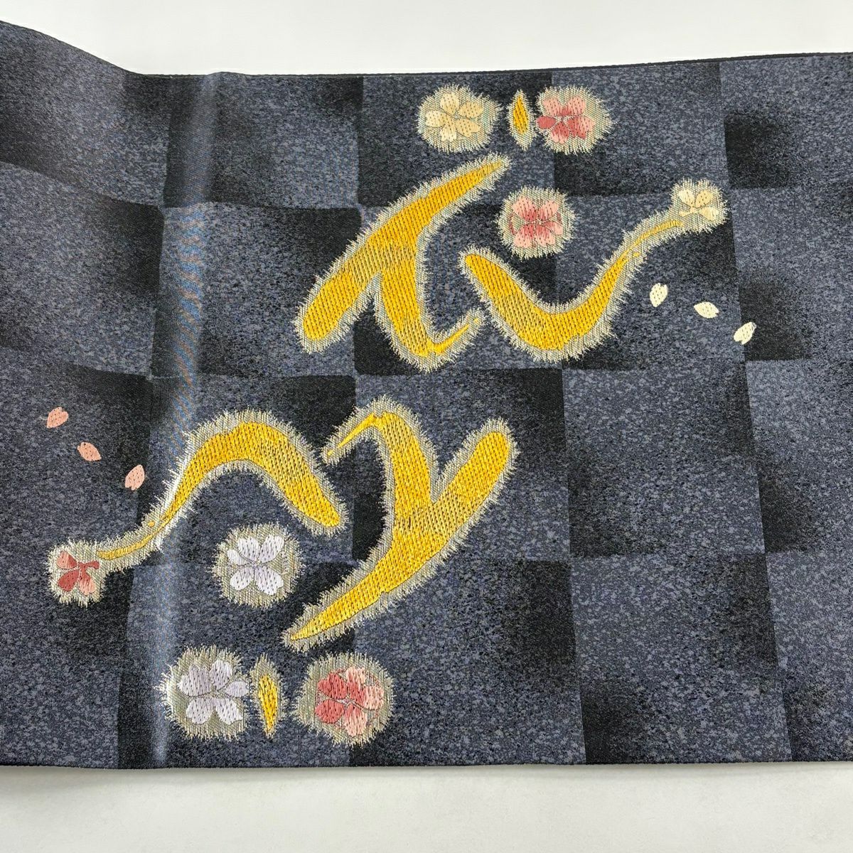 【美品】 袋帶 秀品級 落款 花 市松樹 金絲 金銀彩 深藍色 大鼓圖案 純蠶絲