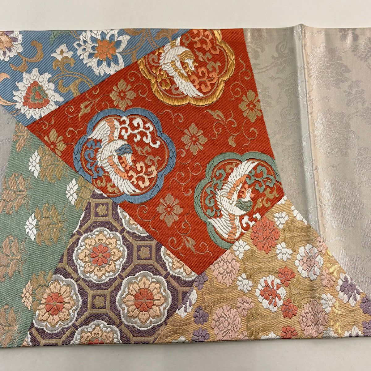【美品】 袋帶 秀品級 鳳凰 蜀江華紋 刺繡 金糸 紅色 お太鼓柄 純蠶絲