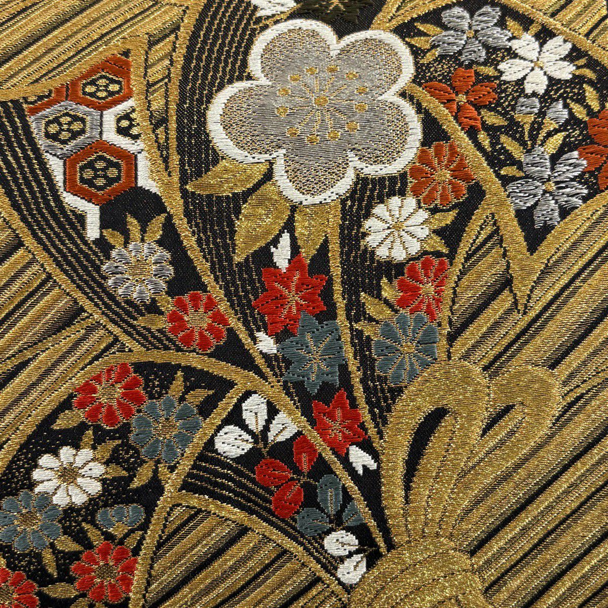 【美品】 袋帶 秀品級 束帶熨斗紋 草花紋 金銀彩 刺繡 金 六通 純蠶絲
