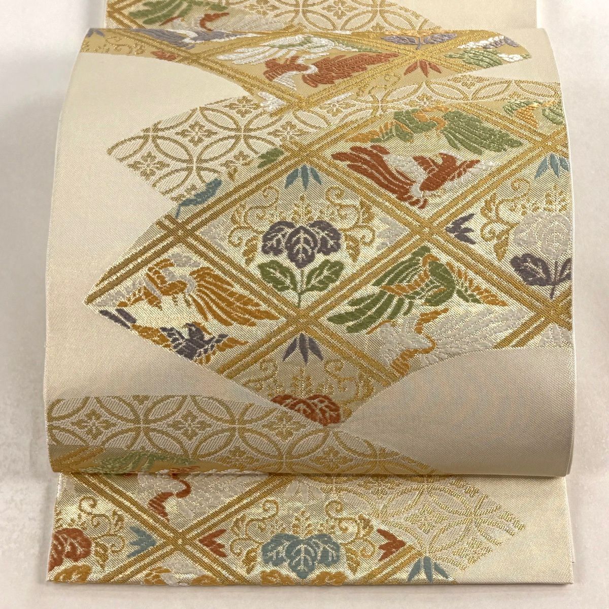 【美品】袋帶 逸品級 有落款 花鳥 七寶紋 唐織 金絲 米色 六通 純蠶絲