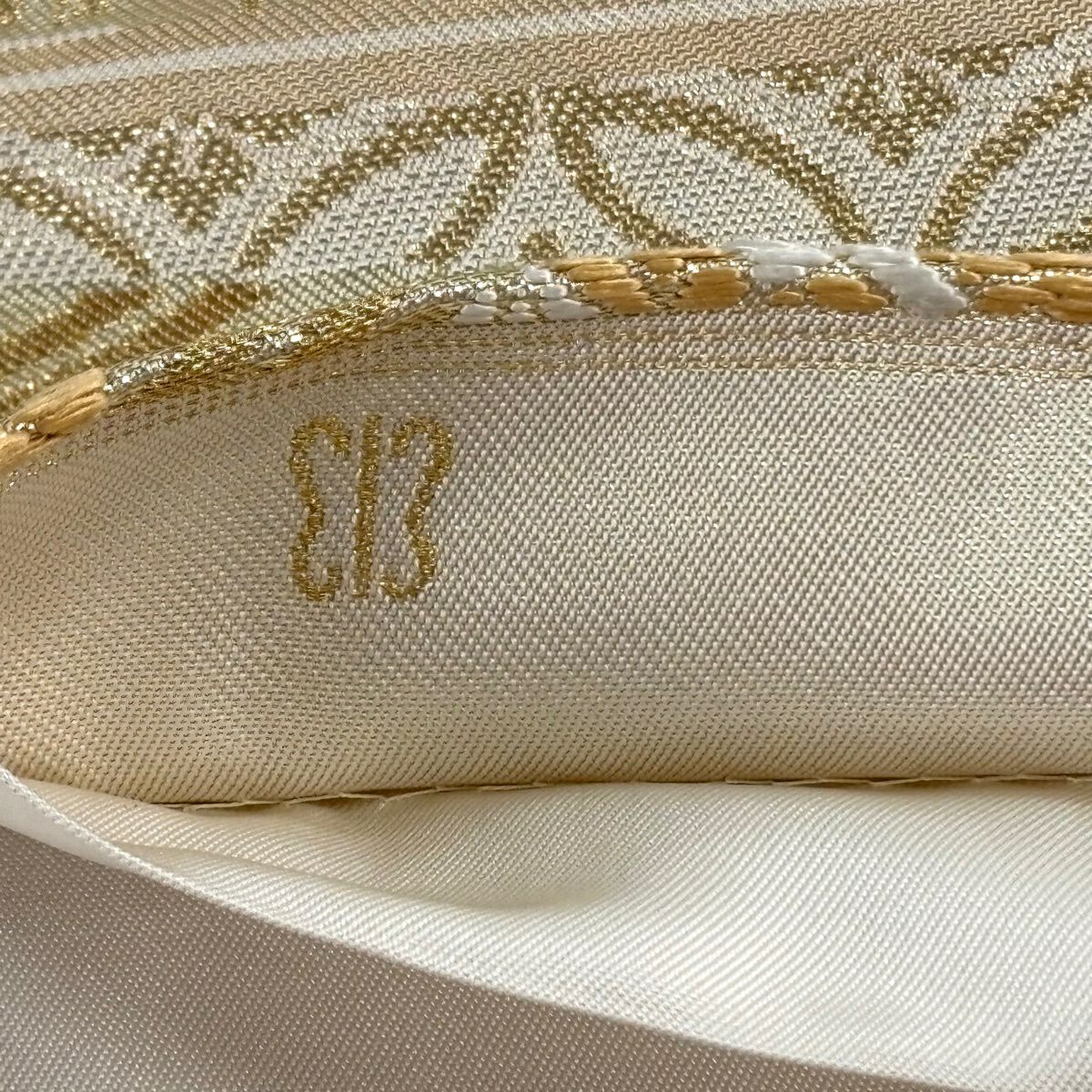 【美品】袋帶 逸品級 有落款 花鳥 七寶紋 唐織 金絲 米色 六通 純蠶絲