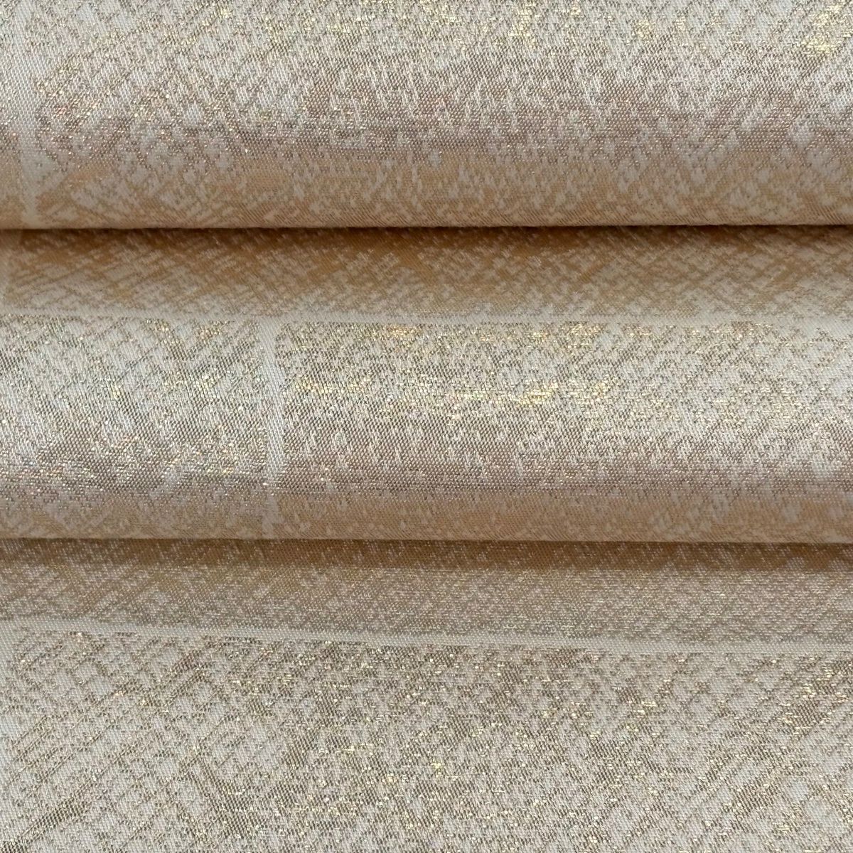 【美品】 袋帶 逸品級 川島織物 落款あり 北斗錦 幾何學 金金箔 淺橙 六通 純蠶絲