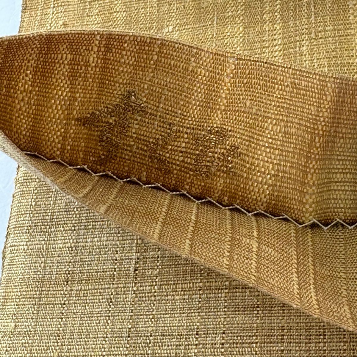 袋帶 逸品級 渡文 落款あり 科普特圖案 金絲 銀通 山吹 深黃 細帶圖案 純蠶絲
