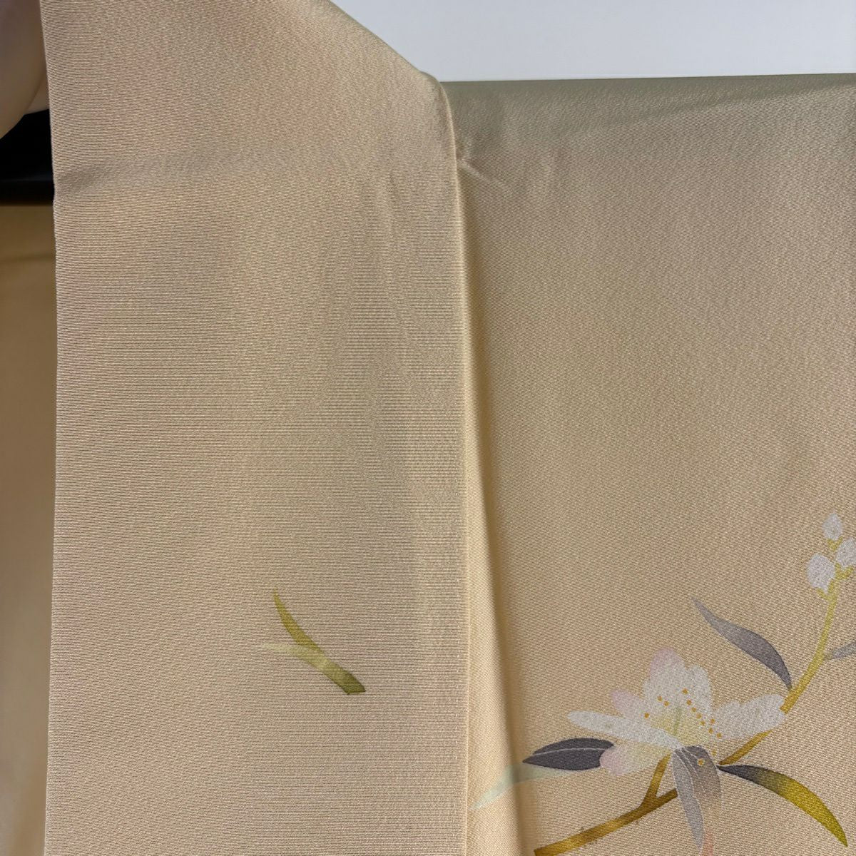 【美品】 付下 身長150.5cm 袖長63.5cm S 雙層 百貫石峰 落款 草花紋紋 米色 純蠶絲 逸品級
