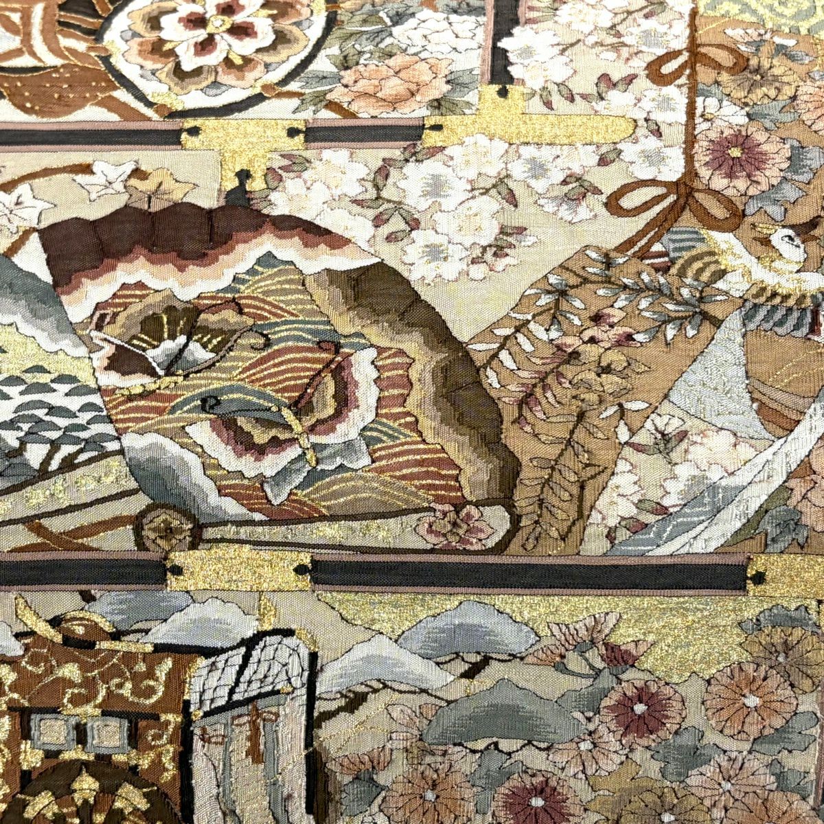 【美品】 袋帶 逸品級 幾帳 屏風 金銀線 米色 大鼓圖案 純蠶絲