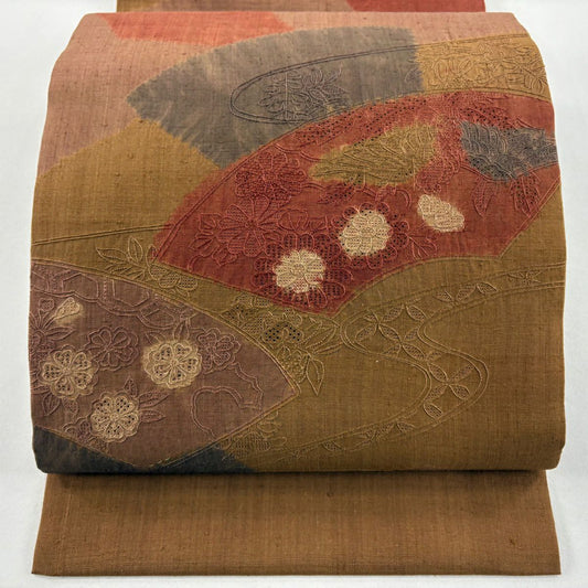 【美品】 開口名古屋帶 優品級 紬織織 扇子面 草花紋紋 刺繡 絞染 茶 純蠶絲