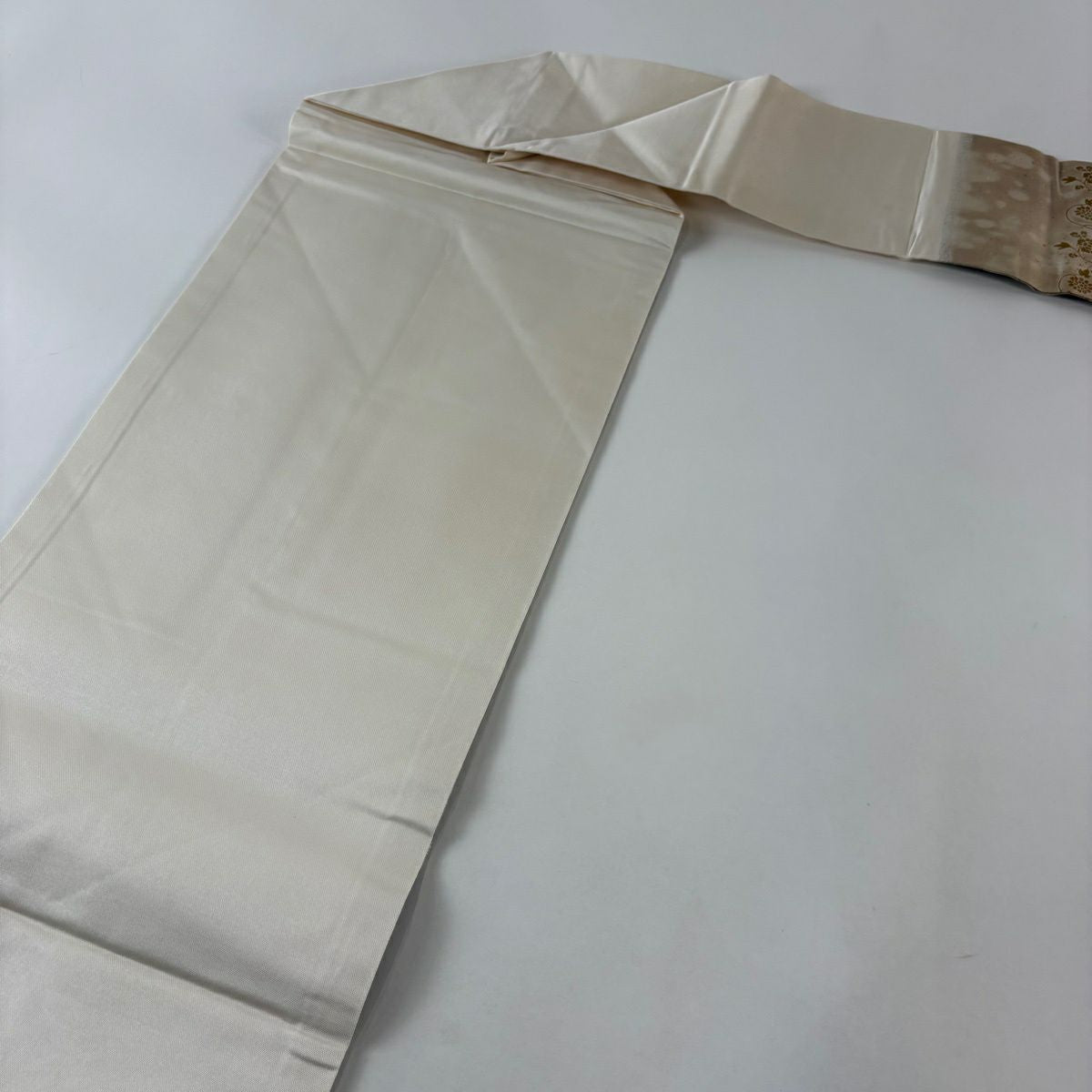 名古屋帶 秀品級 花丸紋 花唐草紋 螺鈿 金銀彩 米色 純蠶絲