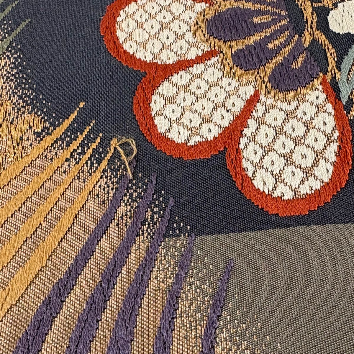 【美品】 袋帶 秀品級 笠松樹 蝶 唐織 金銀糸 茶 六通 純蠶絲